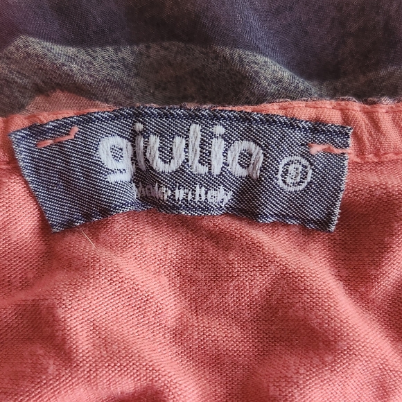 Striking lightweight, lined with tank top shirt. - Picture 3 of 5